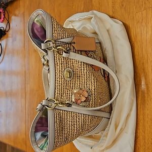 Coach 19347 Hamptons Large Straw Tote Bag Floral Appliqué